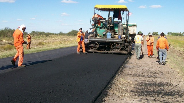 Hoy es el Día del Camino y el trabajador vial