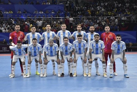 Mundial de Futsal: Argentina lo dejó todo en la final pero cayó 2-1 ante Brasil