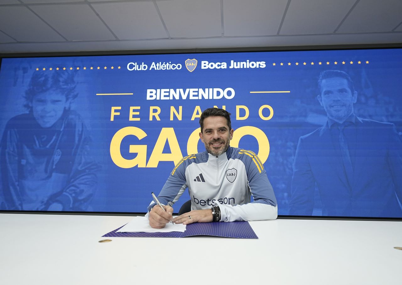 “Vuelvo a mi casa”, las primeras palabras de Gago como DT de Boca