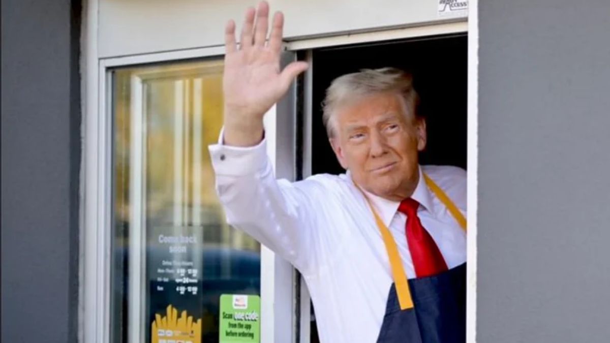 Trump cocinó papas fritas en un conocido local de hamburguesas