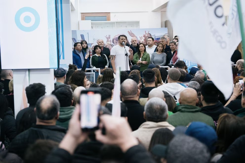  Acto en apoyo a Cristina terminó a los tiros, con un heridos y detenidos en Ushuaia