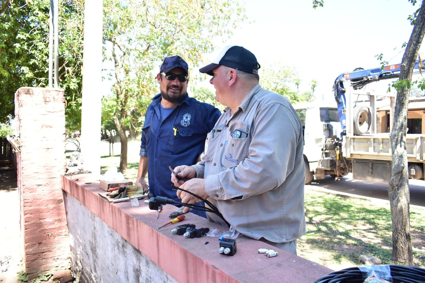 El municipio de Makallé asistió a la Escuela 947 que había tenido problemas en la instalación eléctrica