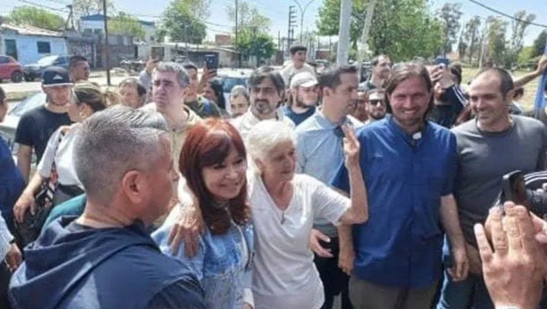 ¿En modo candidata? Cristina ya recorre barrios de La Matanza y hay rumores de postulación