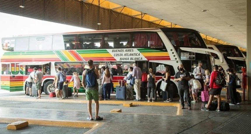 El gobierno nacional desreguló el transporte de media y larga distancia