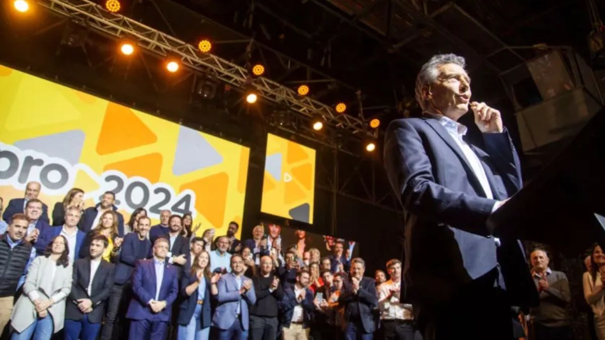 Legisladores del PRO acordaron con Macri respaldar el veto a la Ley de Financiamiento Universitario