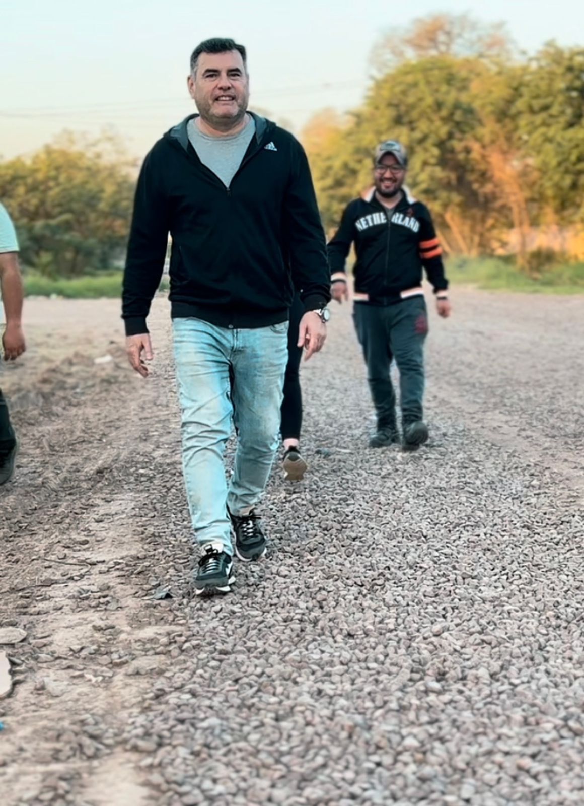 Aradas: “Mientras algunos critican, nosotros estamos pavimentando, bacheando y enripiando Resistencia”