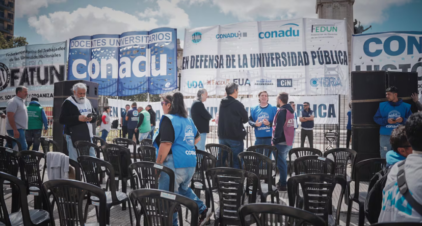 Comenzó el paro de docentes y no docentes universitarios y se multiplican las tomas de facultades