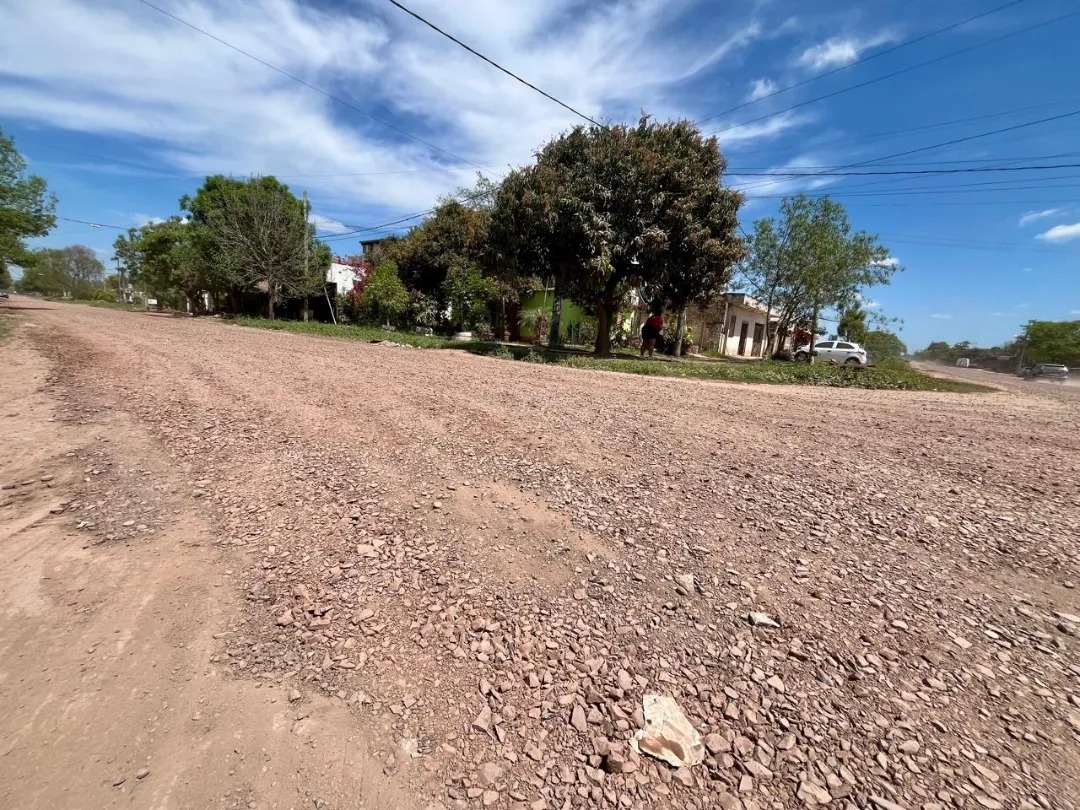 El municipio de Fontana agradeció al gobernador Zdero por el enripiado de algunas calles