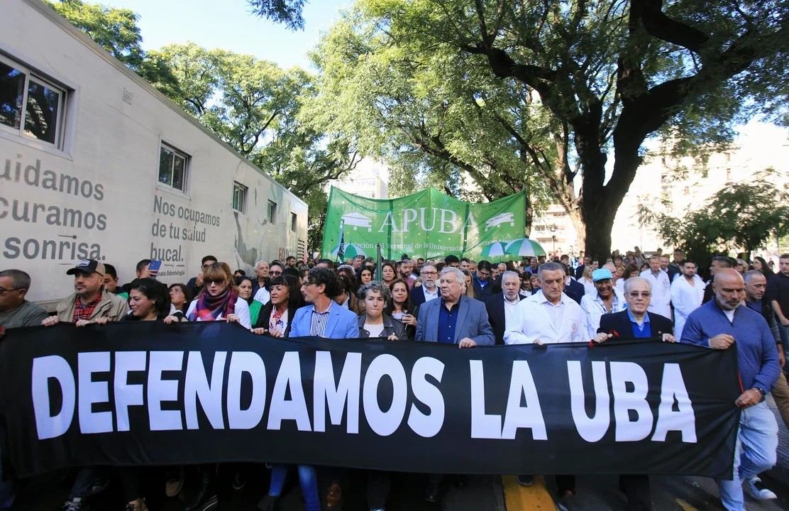  El Gobierno firmó un dictamen para poder auditar a las universidades