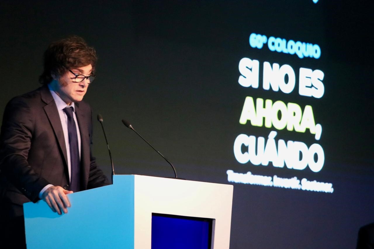 Milei sobre la parte fuerte del ajuste: “Lo hicimos en vacaciones para que la gente no se enterará tanto”