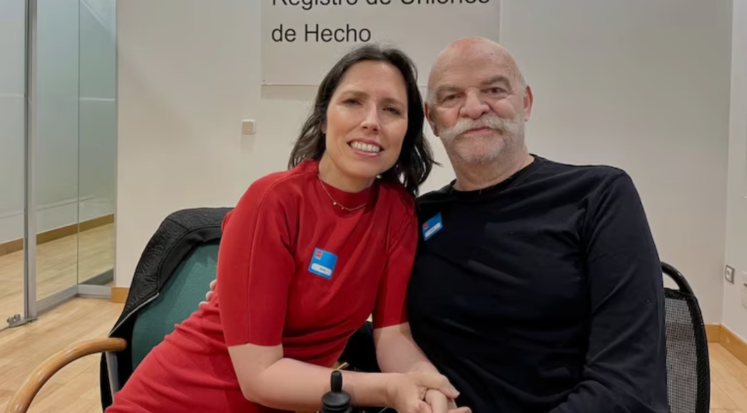 El conmovedor mensaje de la esposa de Martín Caparrós después de que el periodista contara que tiene ELA