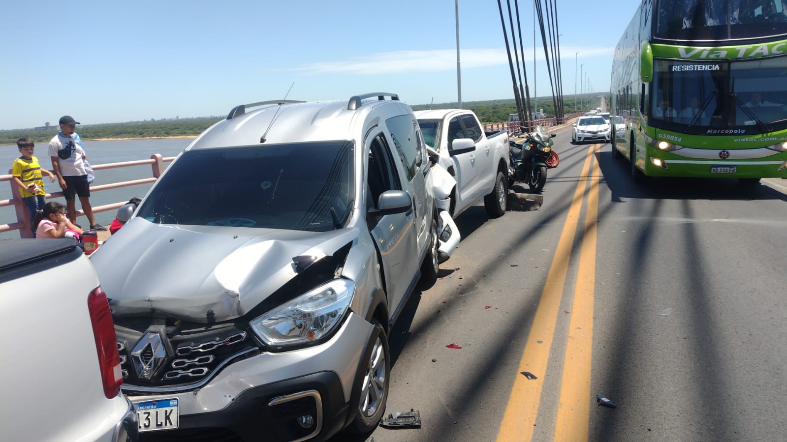  Choque en cadena en el puente Chaco-Corrientes genera demoras en el tránsito