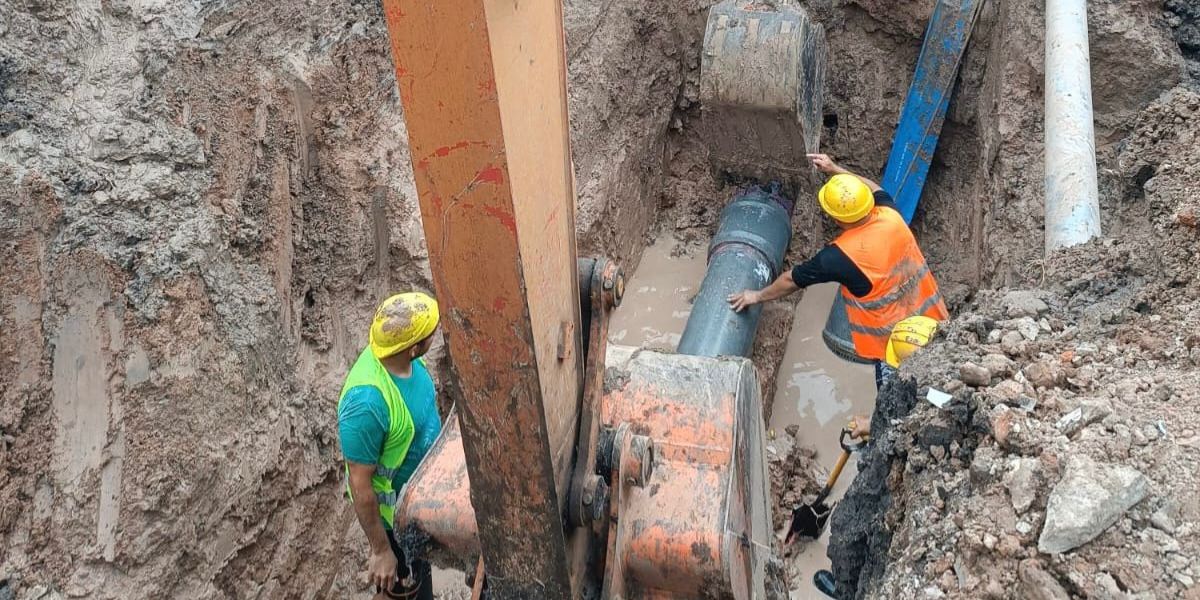 Sameep reparó una avería clave y normalizó el servicio de agua en Colonia Benítez y Margarita Belén