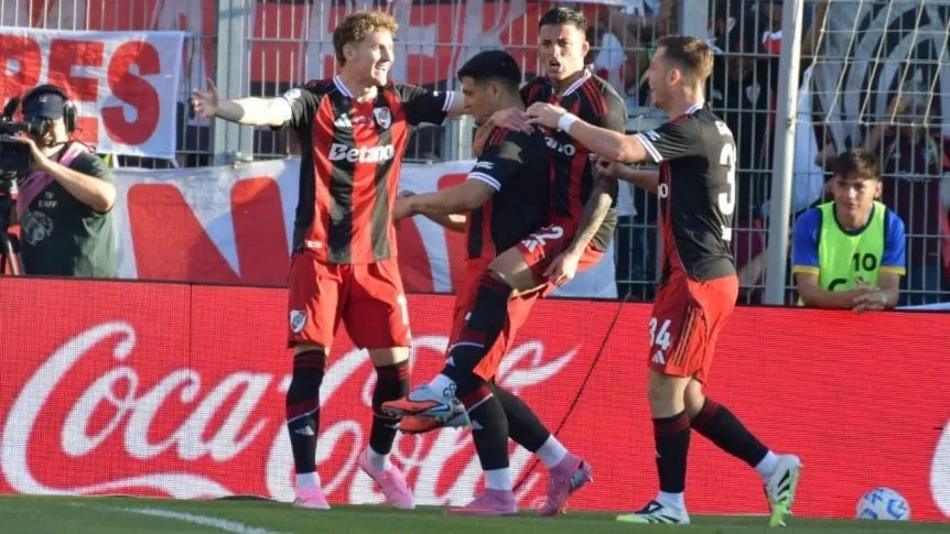 River amargó a Racing y es semifinalista de la Copa Argentina