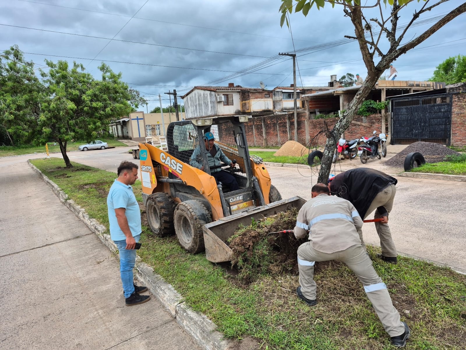El municipio de Barranqueras avanza con operativos de limpieza y saneamiento urbano 