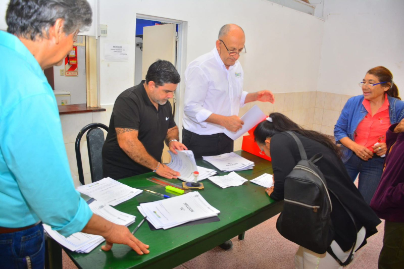 Castelli: 50 vecinos recibieron sus títulos de propiedad en el Día del Pueblo