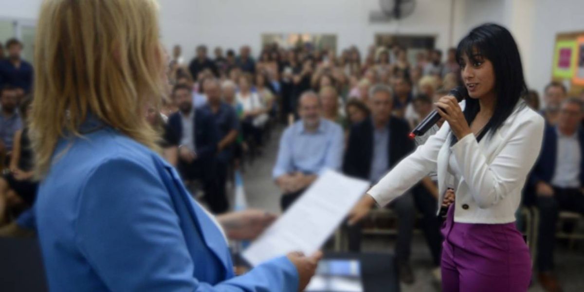 Denunció a dos personas por abuso sexual, video demuestra un trío consentido e irá a juicio