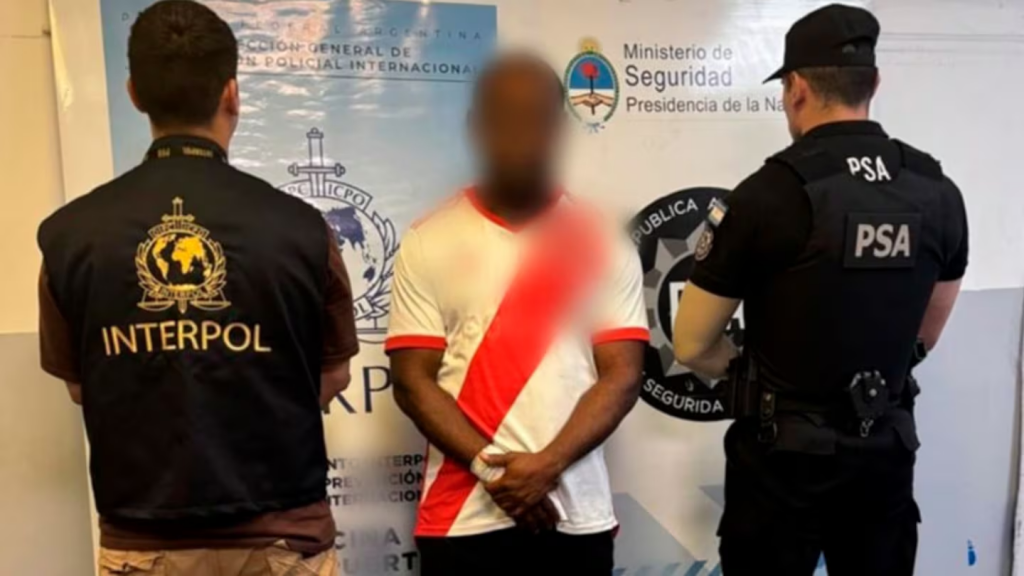 Cayó en Ezeiza el “rompecorazones” nigeriano: Detención coordinada por PSA, PFA e Interpol