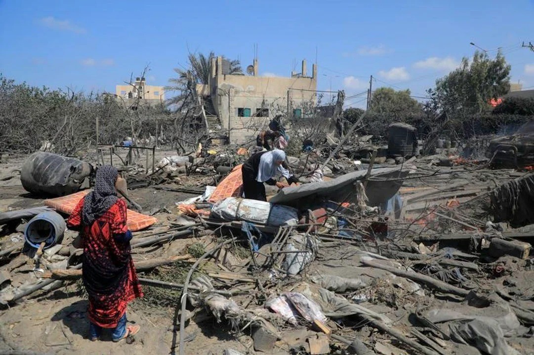 Israel lanzó ataques aéreos y acusó a Hamás de incumplir el alto el fuego