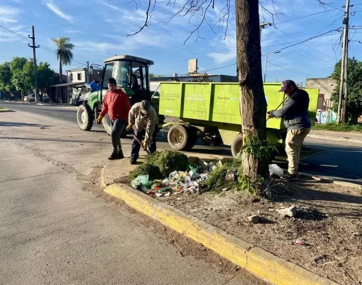 Avanzan los operativos de limpieza y recolección en distintos puntos de Fontana