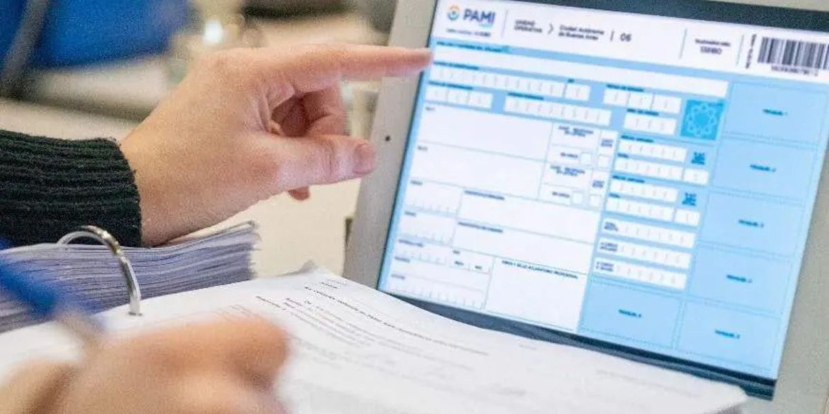 Procesan a una farmacéutica y un médico por defraudar al PAMI con la emisión de recetas apócrifas