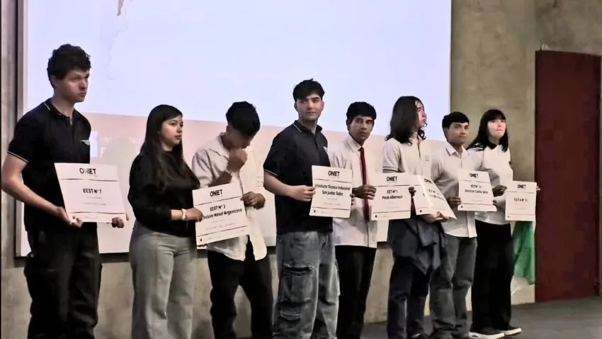 Estudiantes chaqueños brillaron en las Olimpiadas Nacionales de Informática 