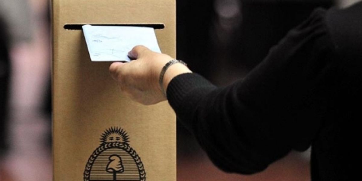 Alarmante caída en la participación electoral: la participación más baja desde el '83