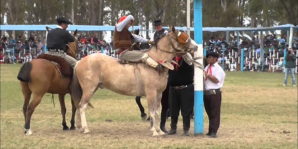 Jineteada, música y tradición: Cote Lai se viste de fiesta para su cumpleaños