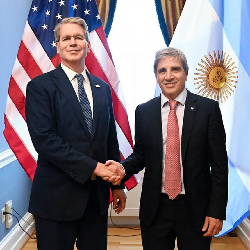 Caputo descartó la dolarización inmediata y defendió el acuerdo con EE.UU.