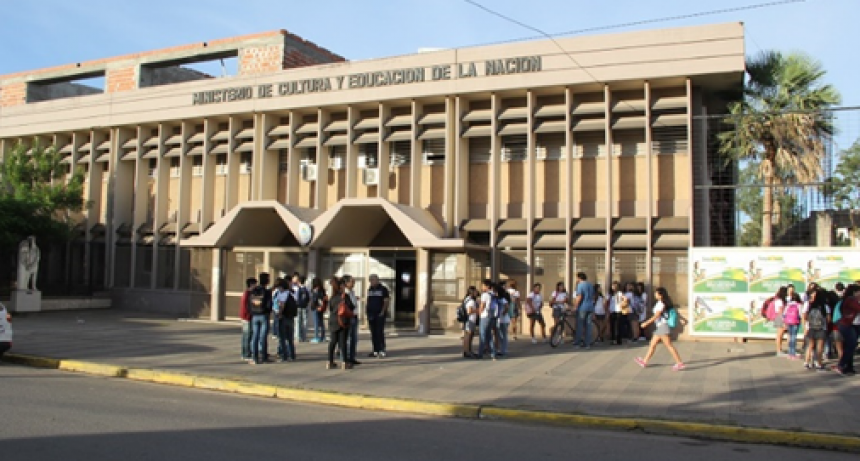 Chaco: esta semana se definirá qué escuelas tomarán examen de ingreso al secundario