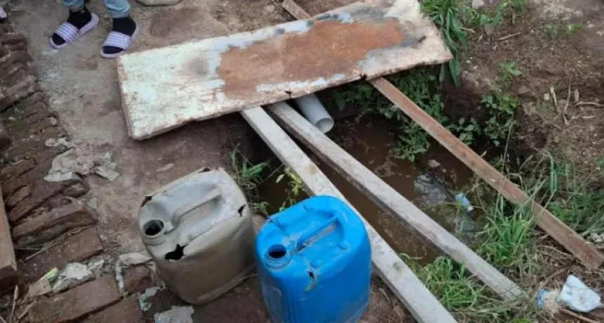 Niña de 2 años lucha por su vida tras caer a un pozo ciego en Sáenz Peña