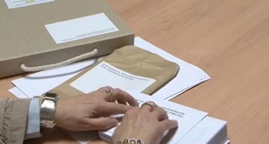 Innovación inclusiva: implementan plantilla Braille y macrotipo para el voto autónomo