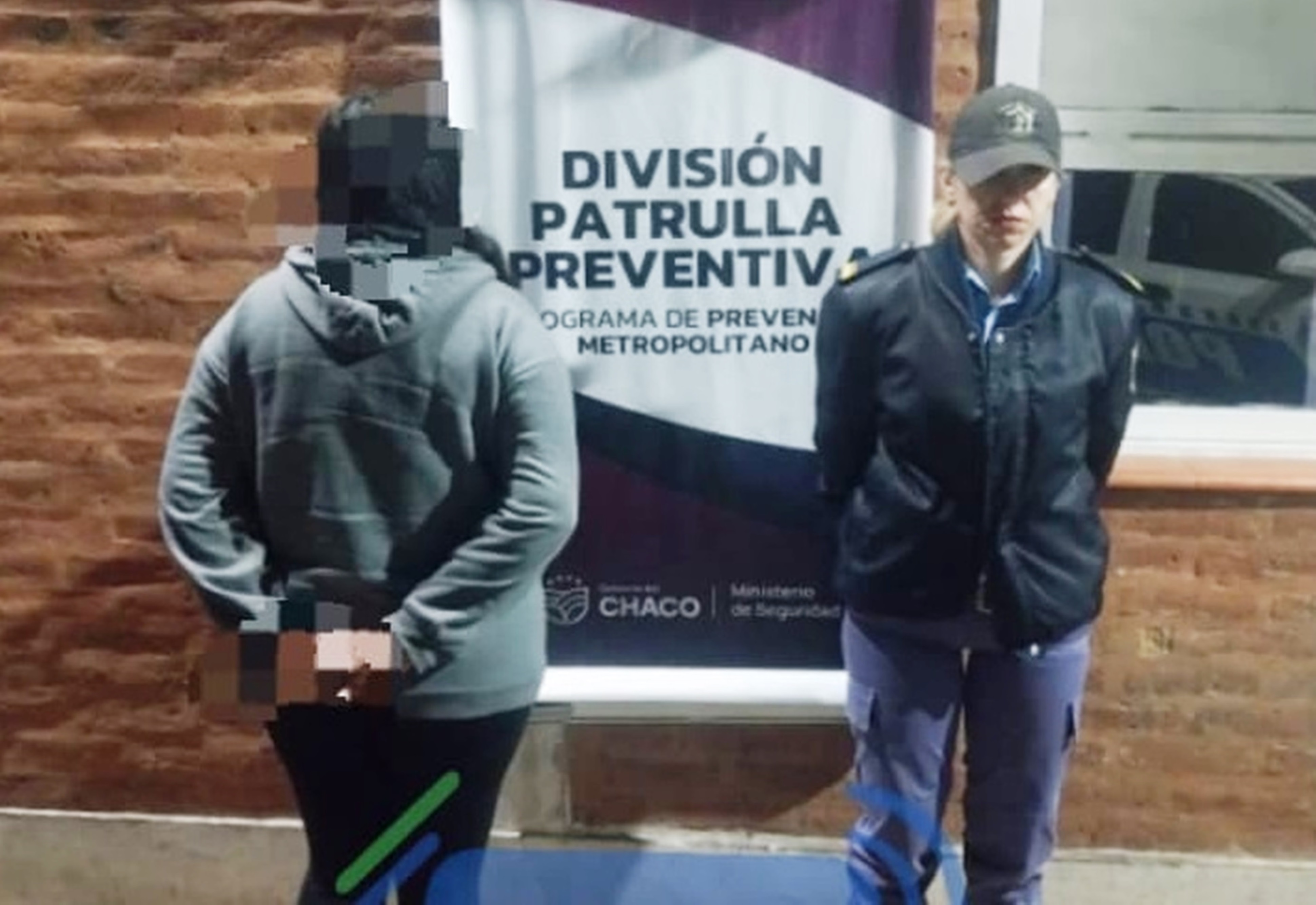 La frenaron en un control policial en Villa Prosperidad y descubrieron que tenía pedido de captura