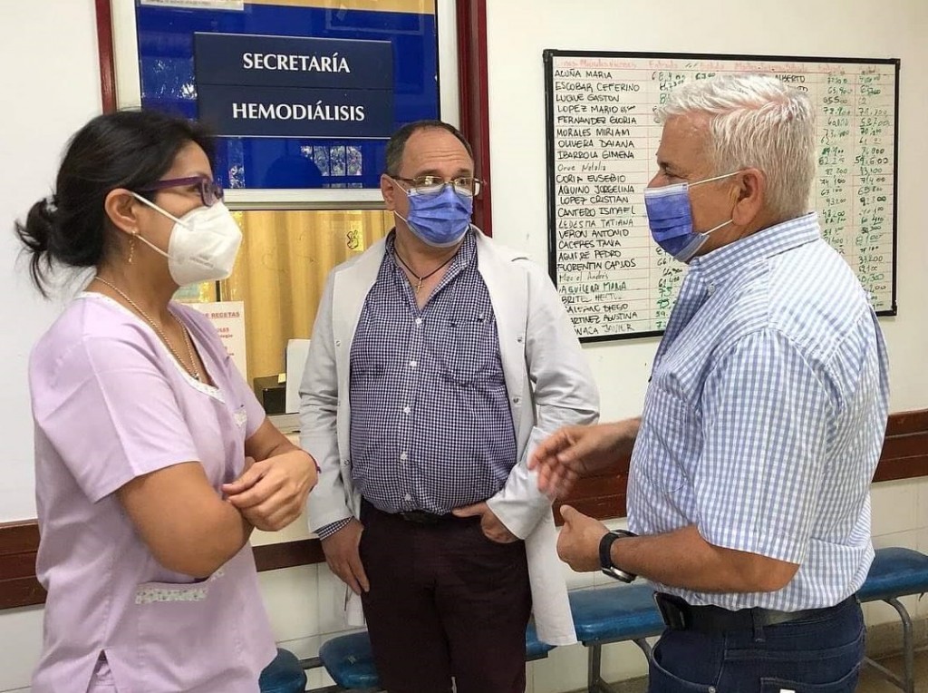 El Dip. Juan Carlos Polini dialogó con personal de salud sobre las necesidades del sistema en el Hospital Perrando