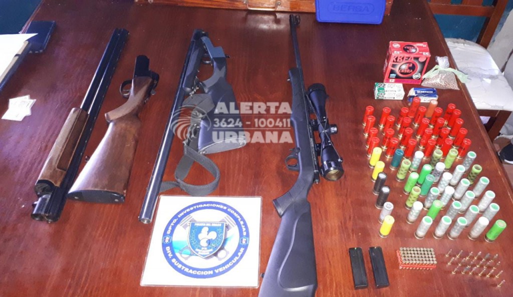 Encuentran un arsenal de armas y cartuchos en allanamientos por robos a mano armada