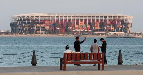Cuánto cuesta llegar a Qatar sobre la hora del debut de la Selección