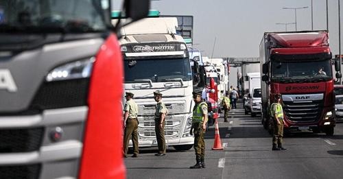 Chile: empresarios ayudan a poner fin al paro de camioneros