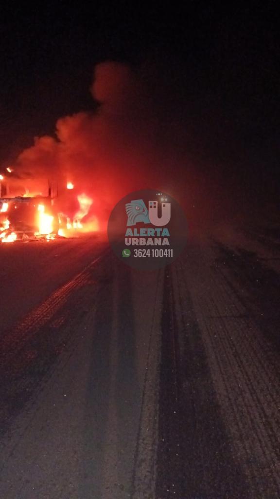 General Vedia: Alarmante incendio de un camión en Ruta Nacional N° 11 Km 1075