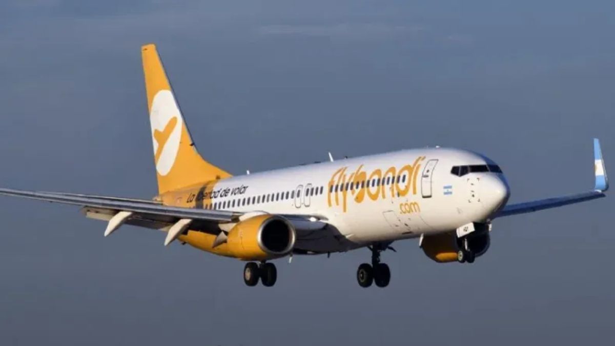 Flybondi podría ser sancionada por cancelaciones de vuelos reportados por usuarios