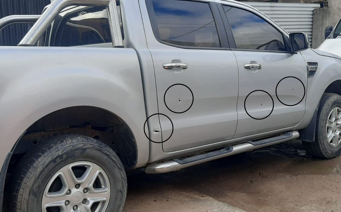  A cuidarse: denunció que el ex de su novia disparó al menos cuatro veces contra su camioneta