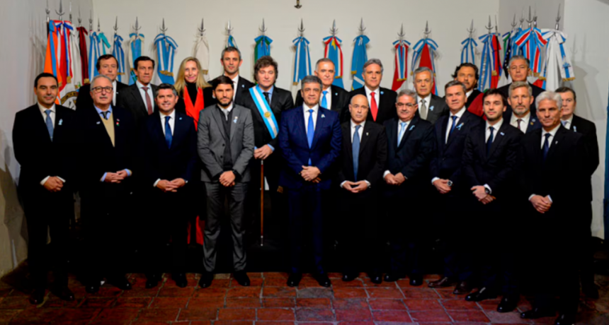 El Gobierno convoca a los gobernadores de la UCR buscando negociar el Presupuesto 2025