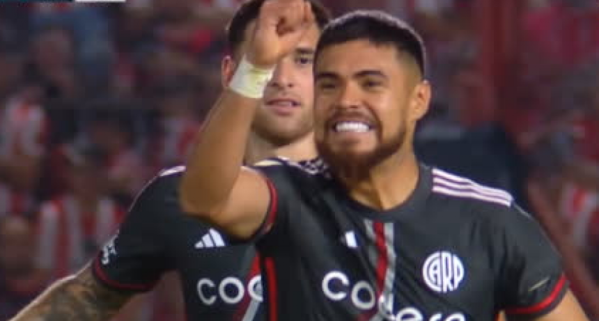 River le ganó 3-2 a Instituto en un partidazo en Córdoba 