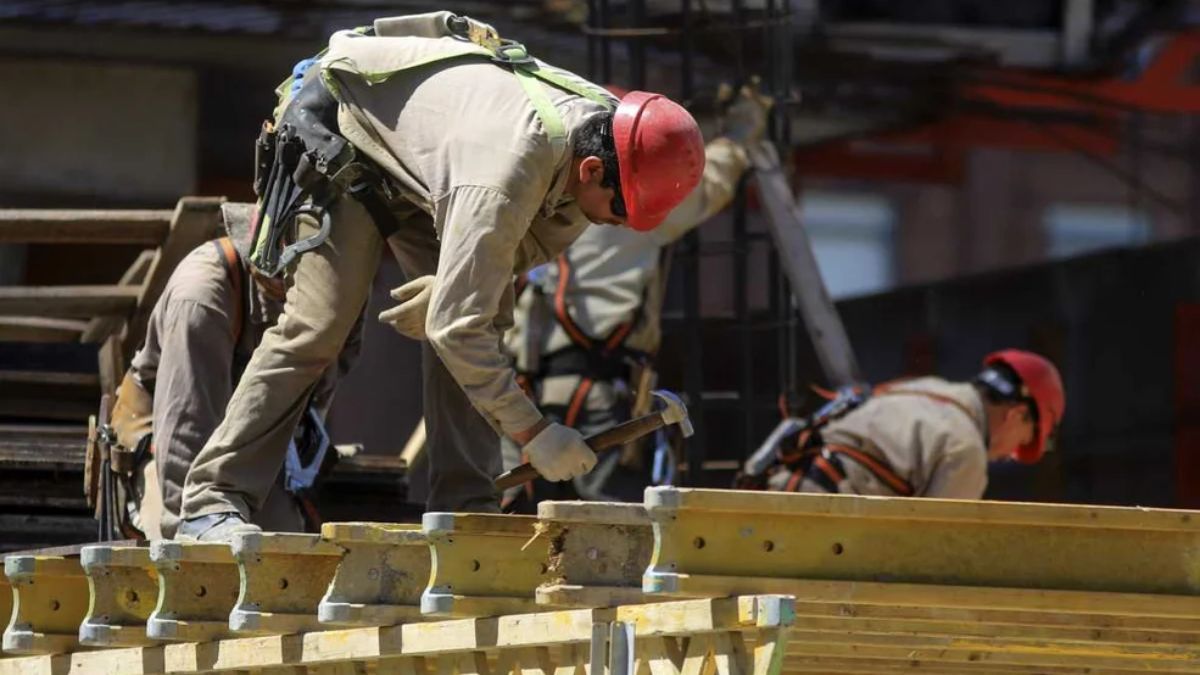 El Gobierno registró un repunte del empleo en agosto y septiembre y también del salario real