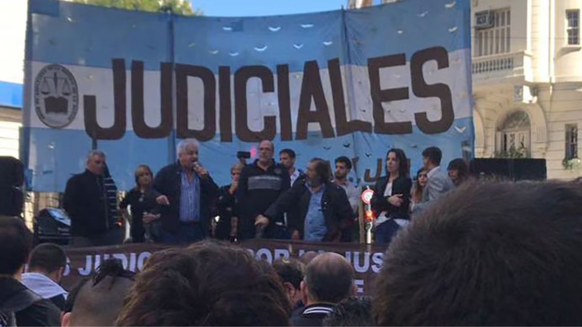 Los trabajadores judiciales anunciaron un paro nacional de 24 horas para este viernes