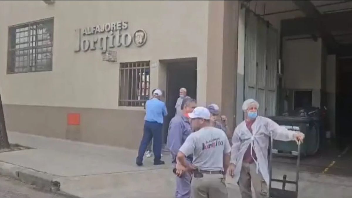 Se incendió la fábrica de alfajores Jorgito