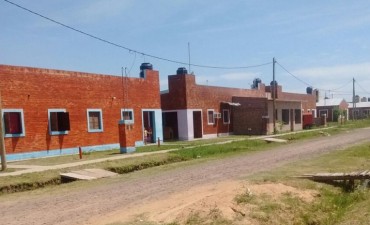 Integrantes de la Cooperativa MTD General San Martín evitaron el desalojo de una vivienda que el mismo líder “grasa” Gutiérrez había otorgado.