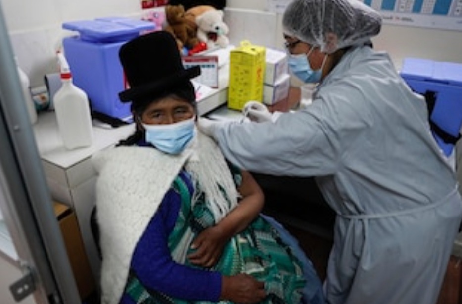 Bolivia: darán 10 años de cárcel a quien asista a eventos sin certificado de vacunación 