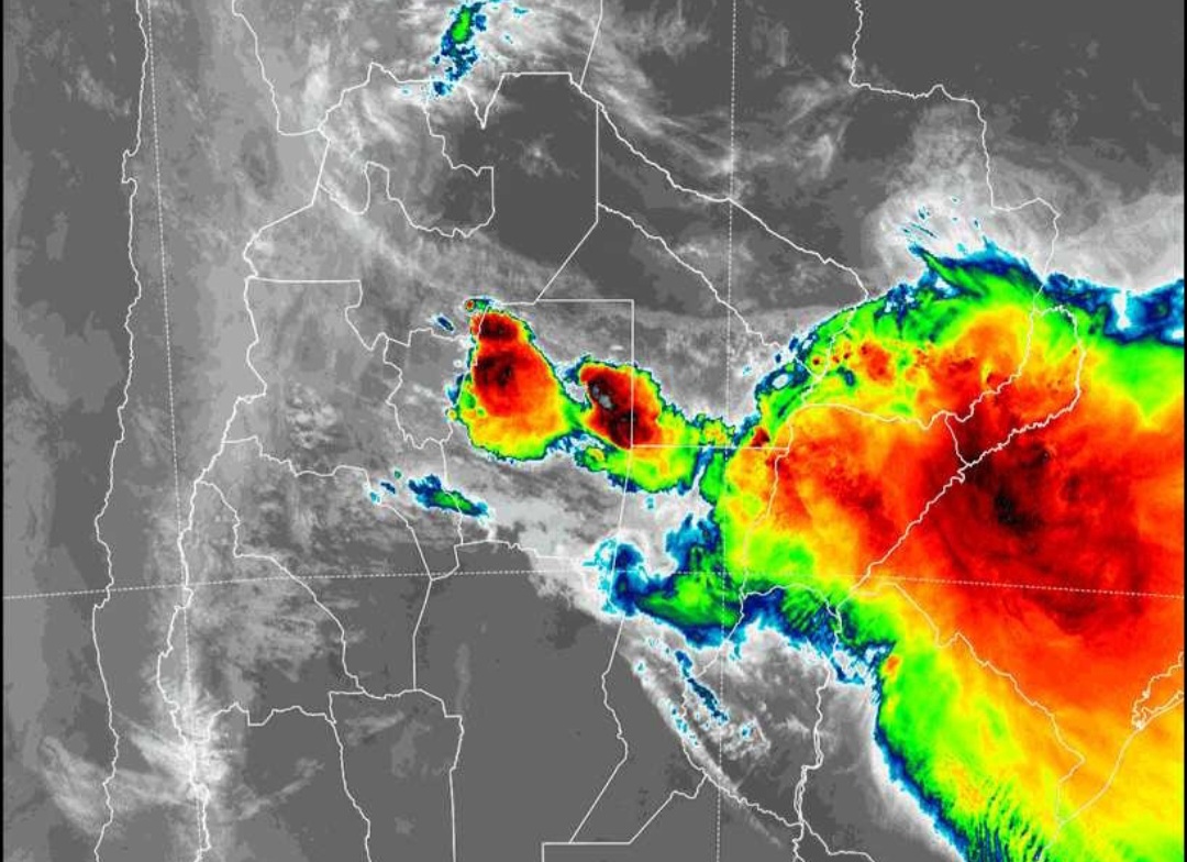 Rige un alerta por tormentas y fuertes lluvias en varios