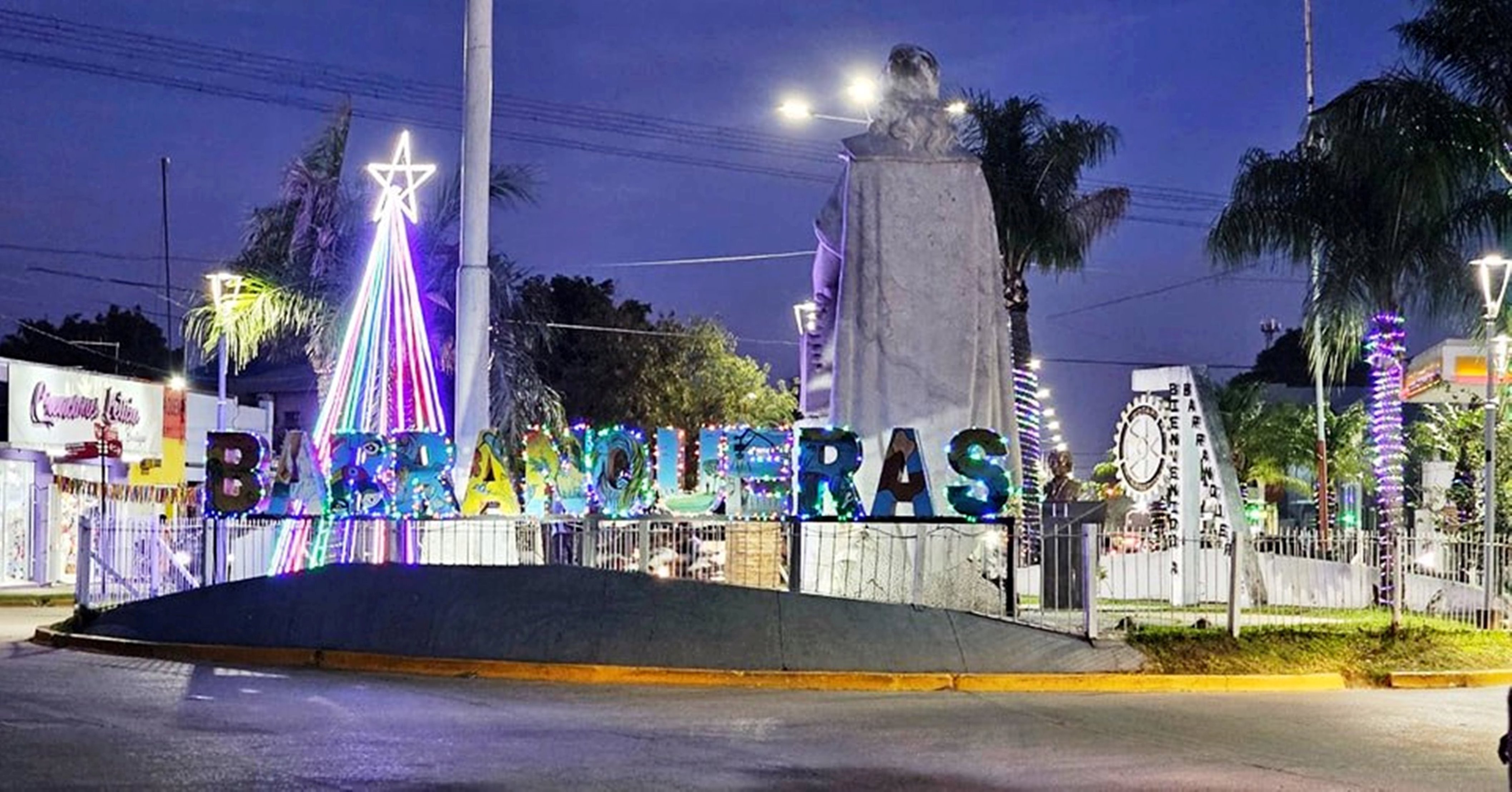 El municipio de Barranqueras decoró la ciudad con motivos navideños