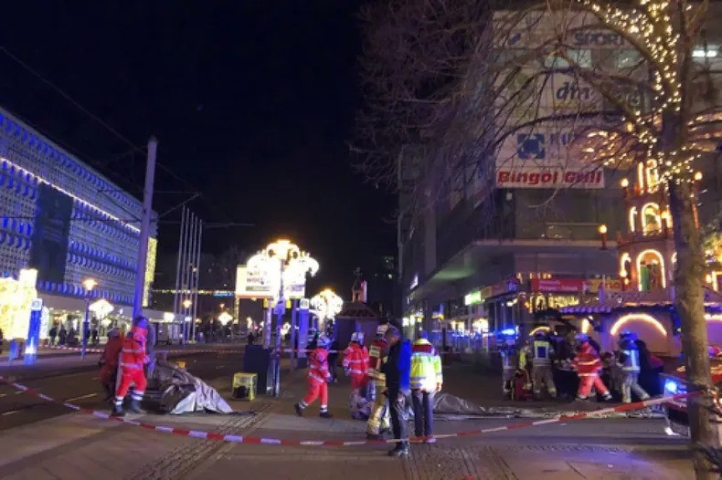 Atentado en Alemania: al menos dos muertos y decenas de heridos en un mercado navideño